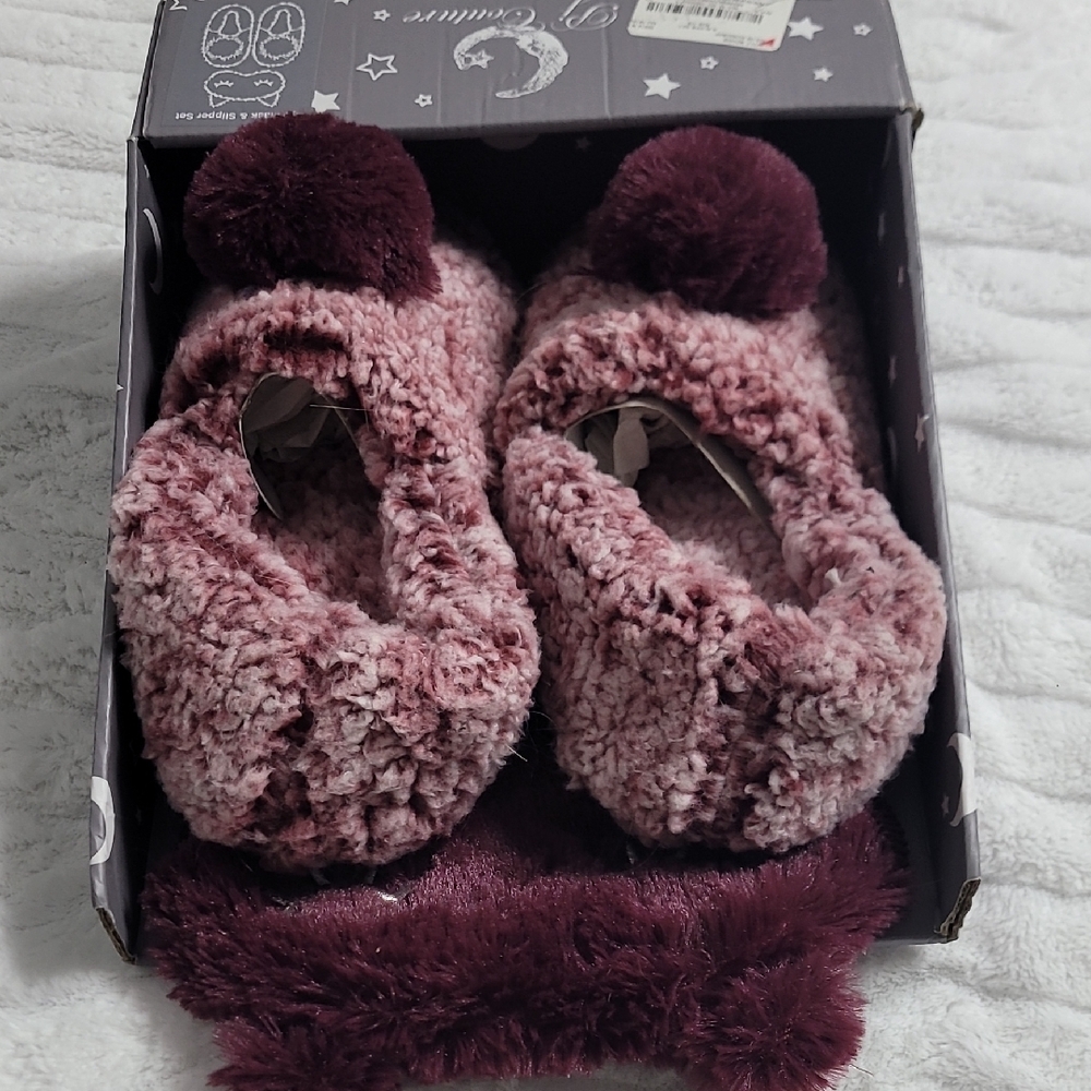 Pj Couture Set With Purple Plush Slippers And A Furry Eye Mask